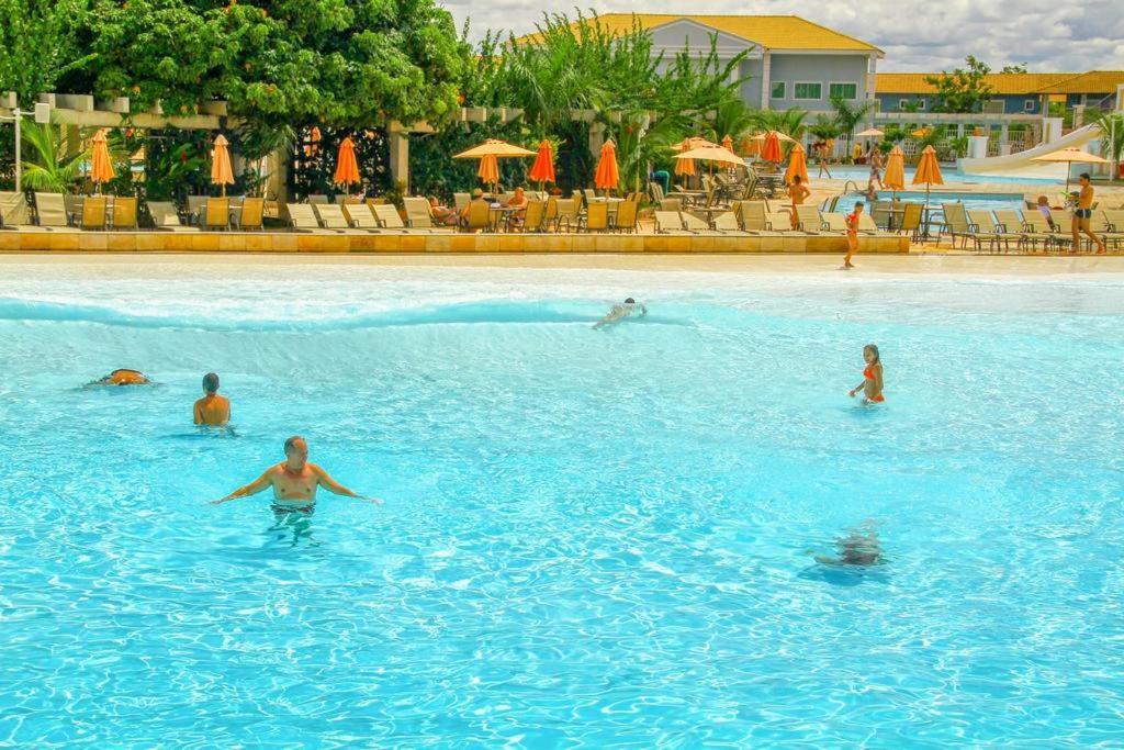 L'acqua Diroma - Suítes confortáveis - Resort com Piscinas 24 horas - Piscina de ondas Caldas Novas Esterno foto