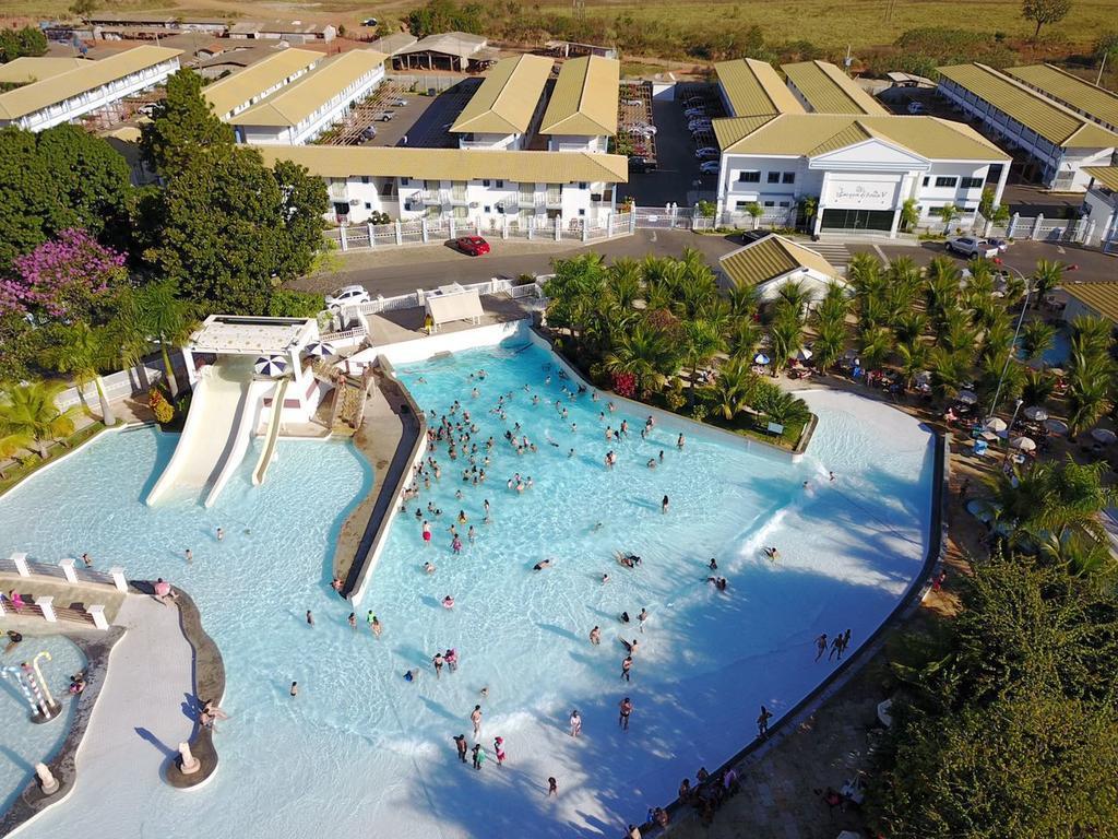 L'acqua Diroma - Suítes confortáveis - Resort com Piscinas 24 horas - Piscina de ondas Caldas Novas Esterno foto